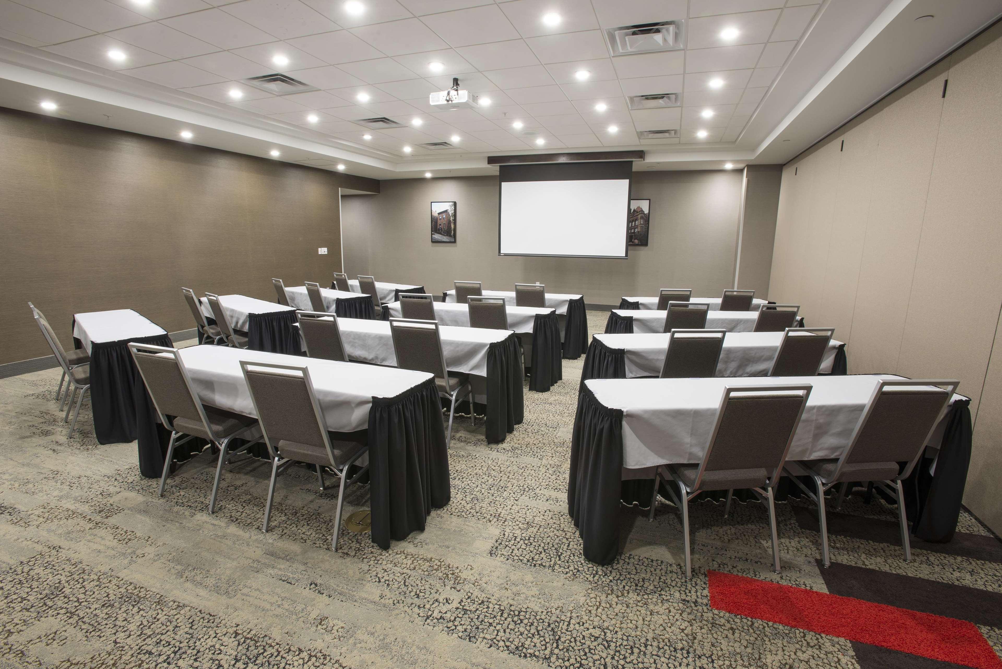 Hampton Inn & Suites - Cincinnati/Kenwood, Oh Silverton Екстер'єр фото