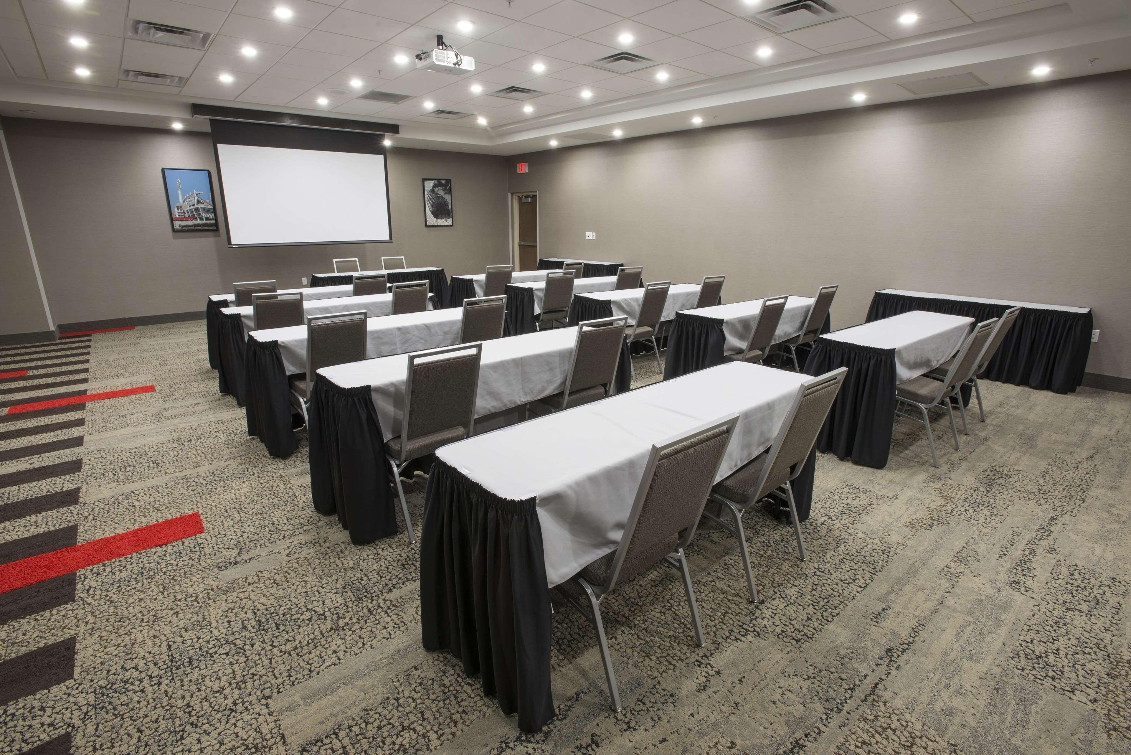 Hampton Inn & Suites - Cincinnati/Kenwood, Oh Silverton Екстер'єр фото
