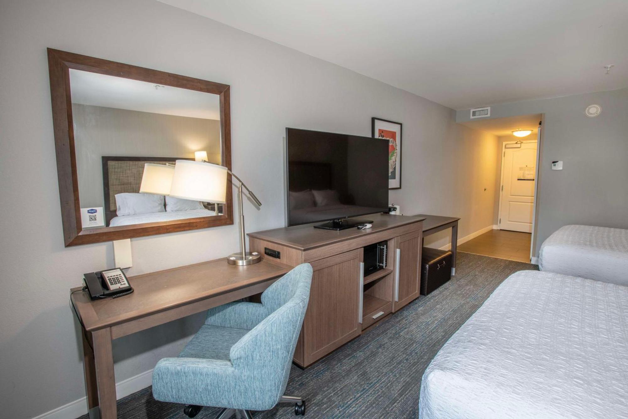 Hampton Inn & Suites - Cincinnati/Kenwood, Oh Silverton Екстер'єр фото