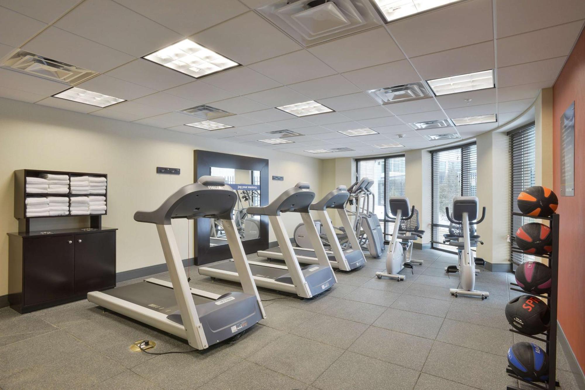 Hampton Inn & Suites - Cincinnati/Kenwood, Oh Silverton Екстер'єр фото