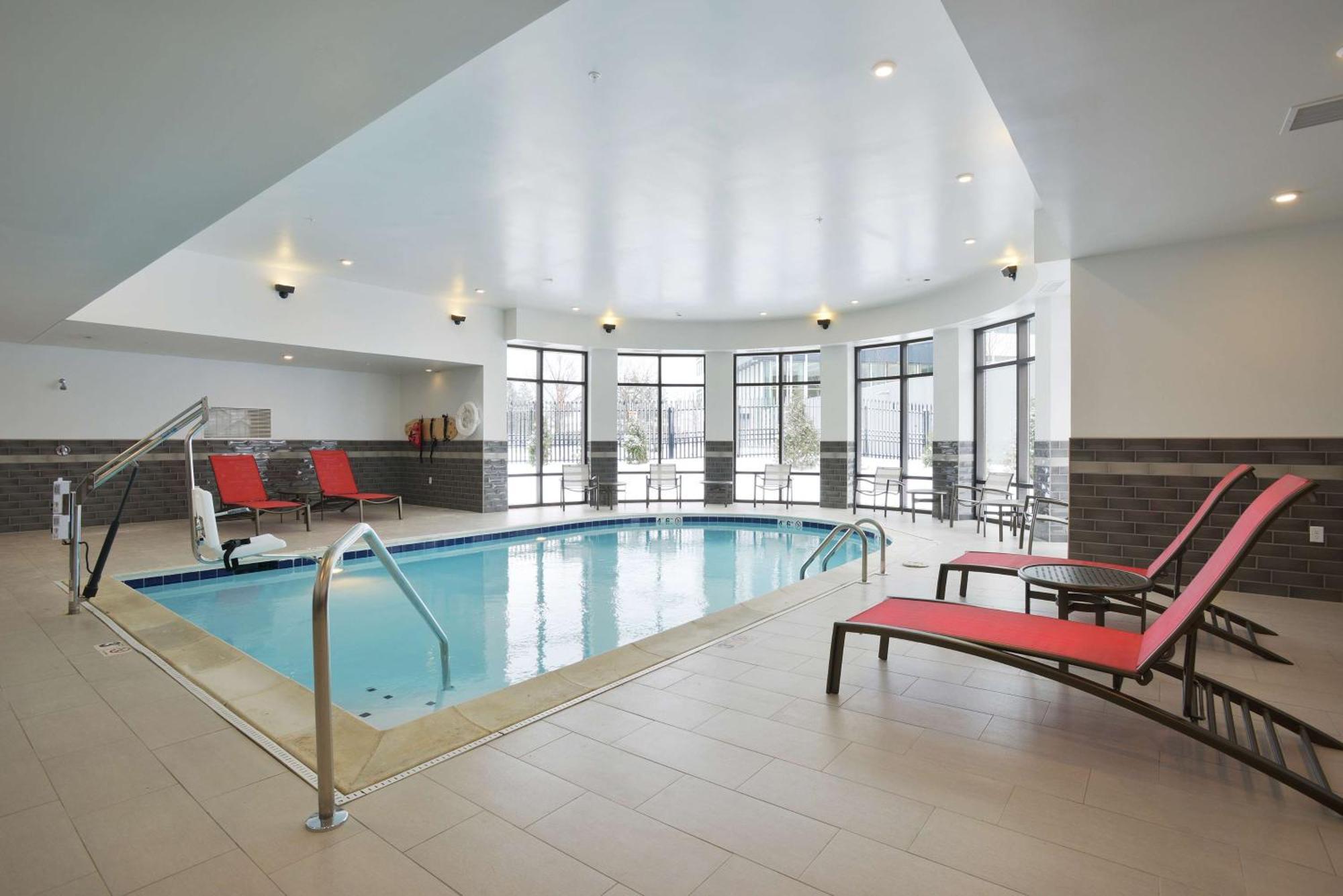 Hampton Inn & Suites - Cincinnati/Kenwood, Oh Silverton Екстер'єр фото